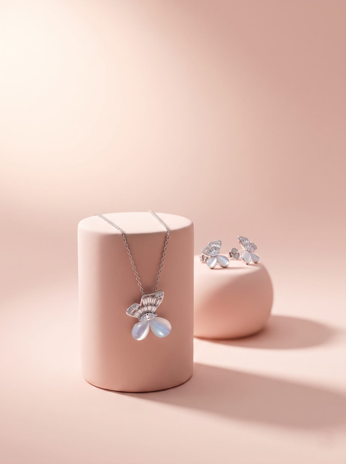 Papillon Pendant Set