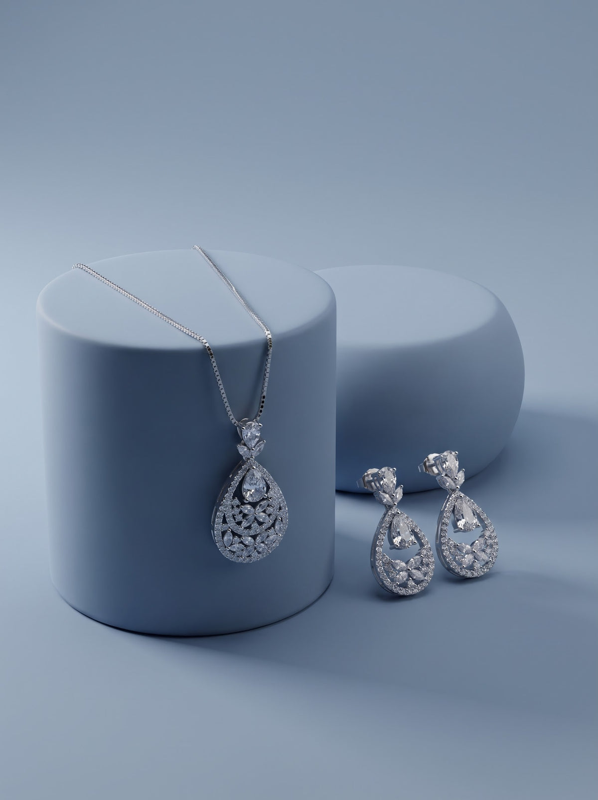 Sparkling Floral Teardrop pendat set