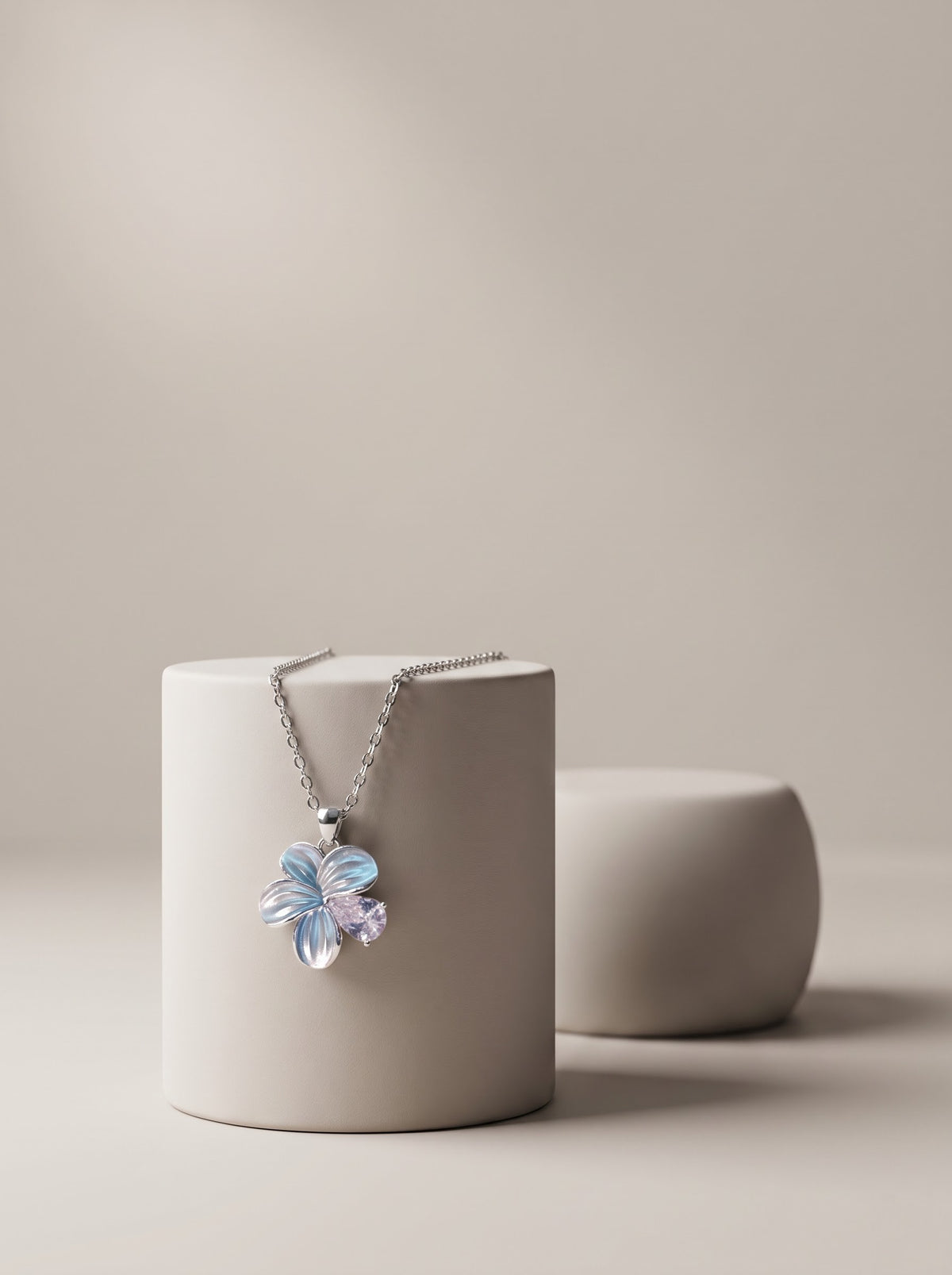 Azure Clover Pendant Chain