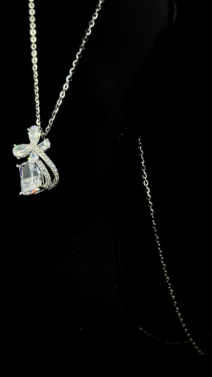 Papillon Crown Pendant Chain