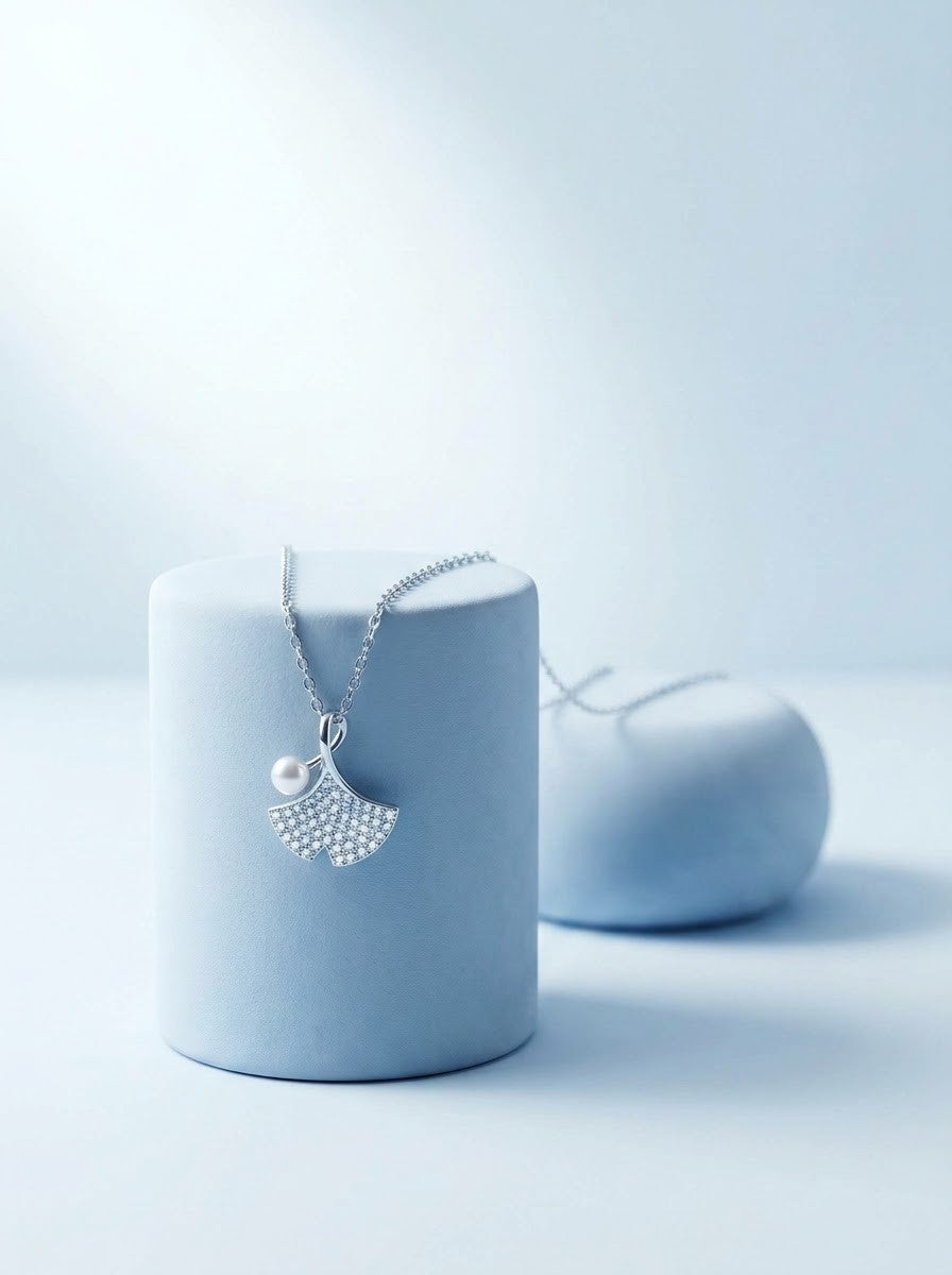 Ginkgo Pearl Pendant Chain