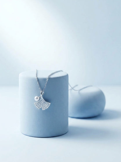Ginkgo Pearl Pendant Chain
