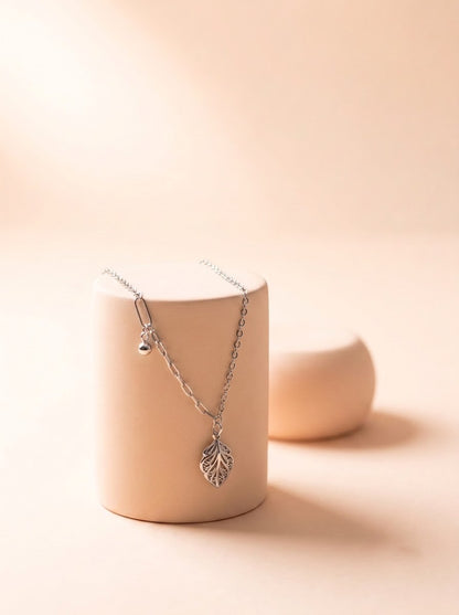 Plume Pendant Chain