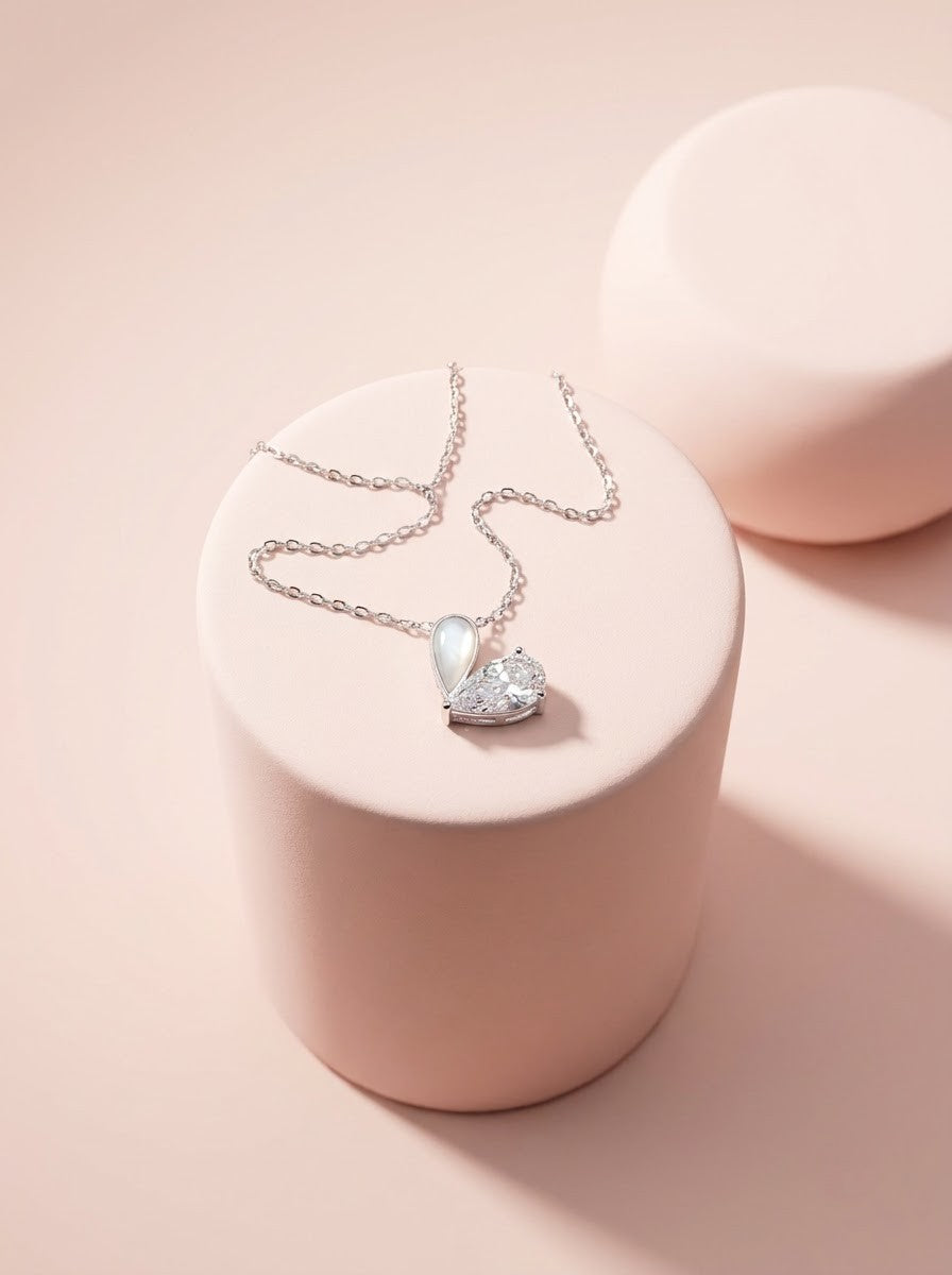 Dew Pendant Chain