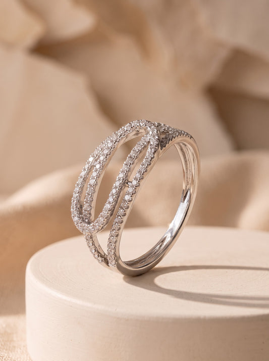 The Labyrinth Ring