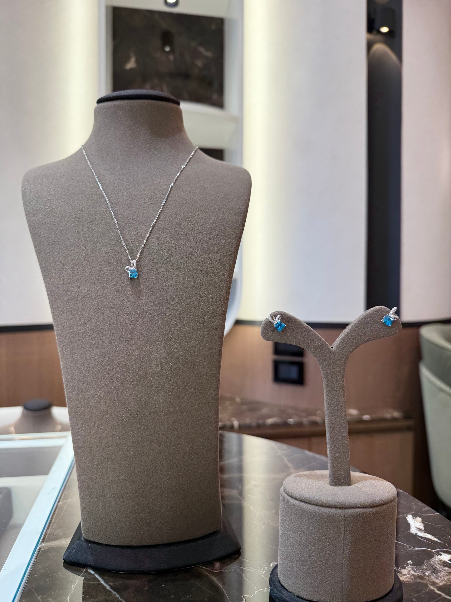 Celeste Pendant Set