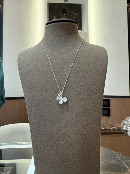 Papillon Pendant Set