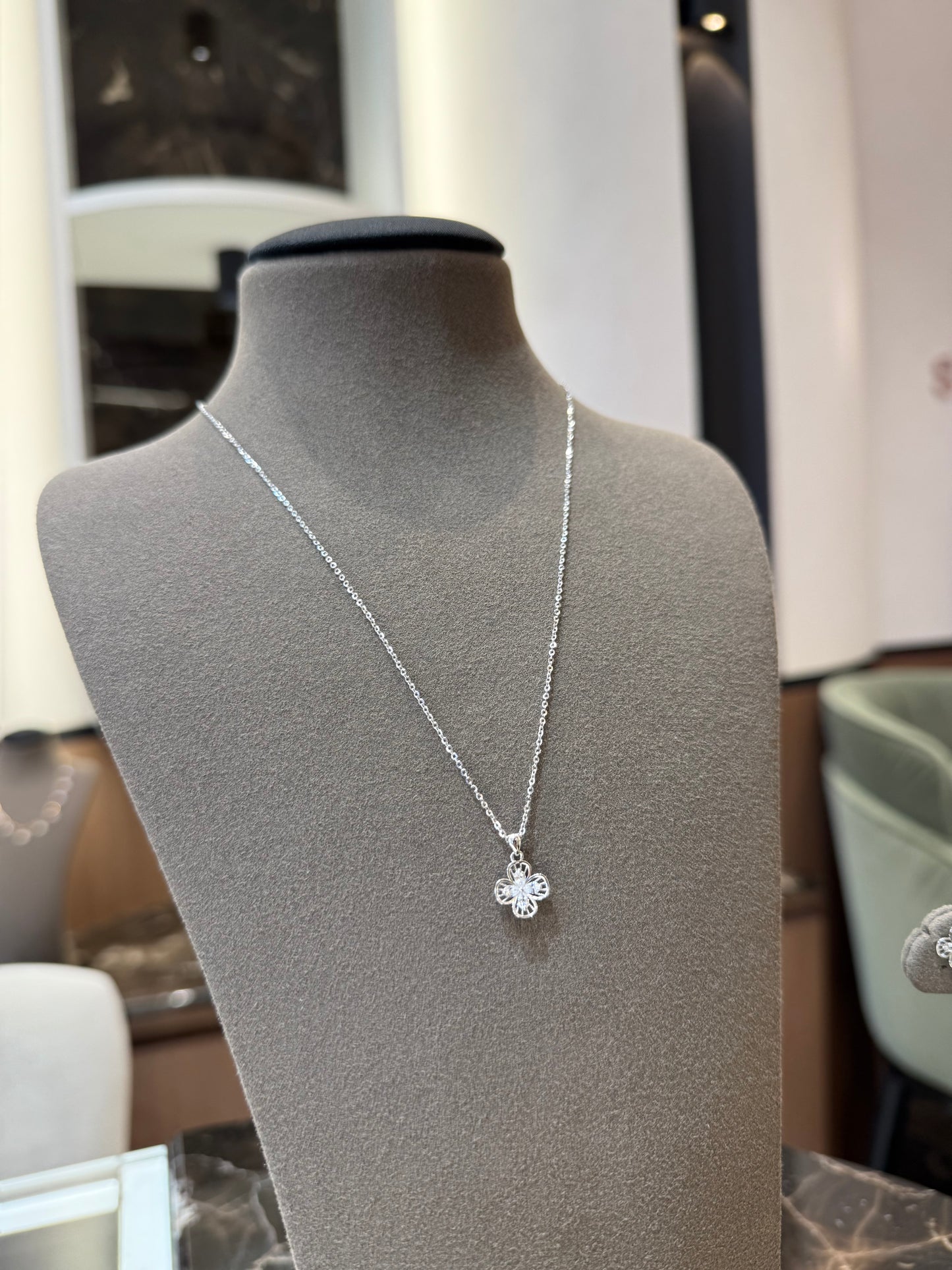 Bloom Pendant Set