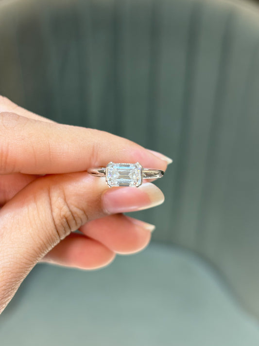 Crest Ring