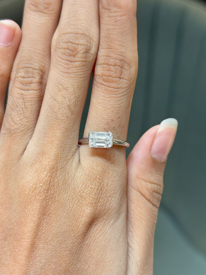 Crest Ring