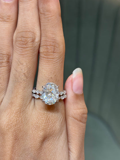Reign Ring
