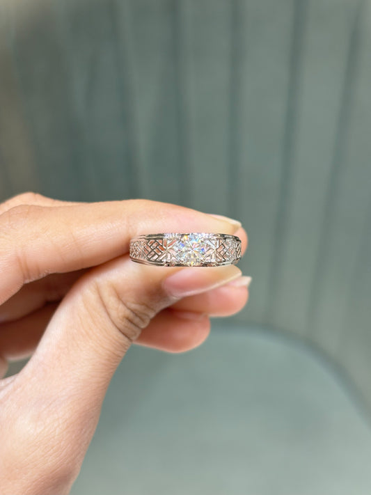Trellis Center Ring