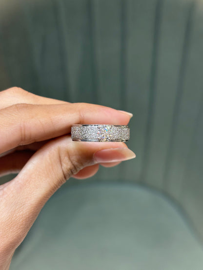 Sparkly Ring