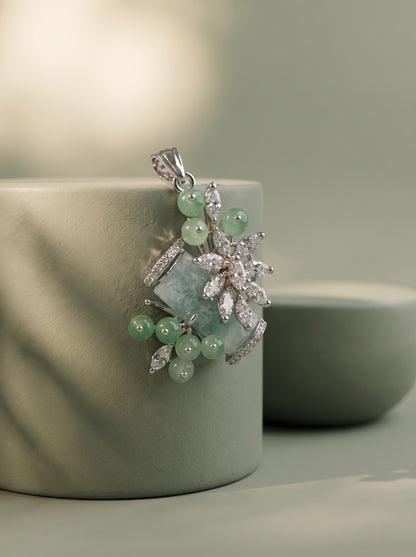 Icy Emerald Crest