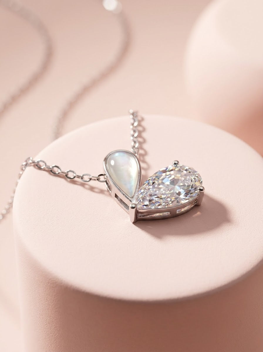 Dew Pendant Chain