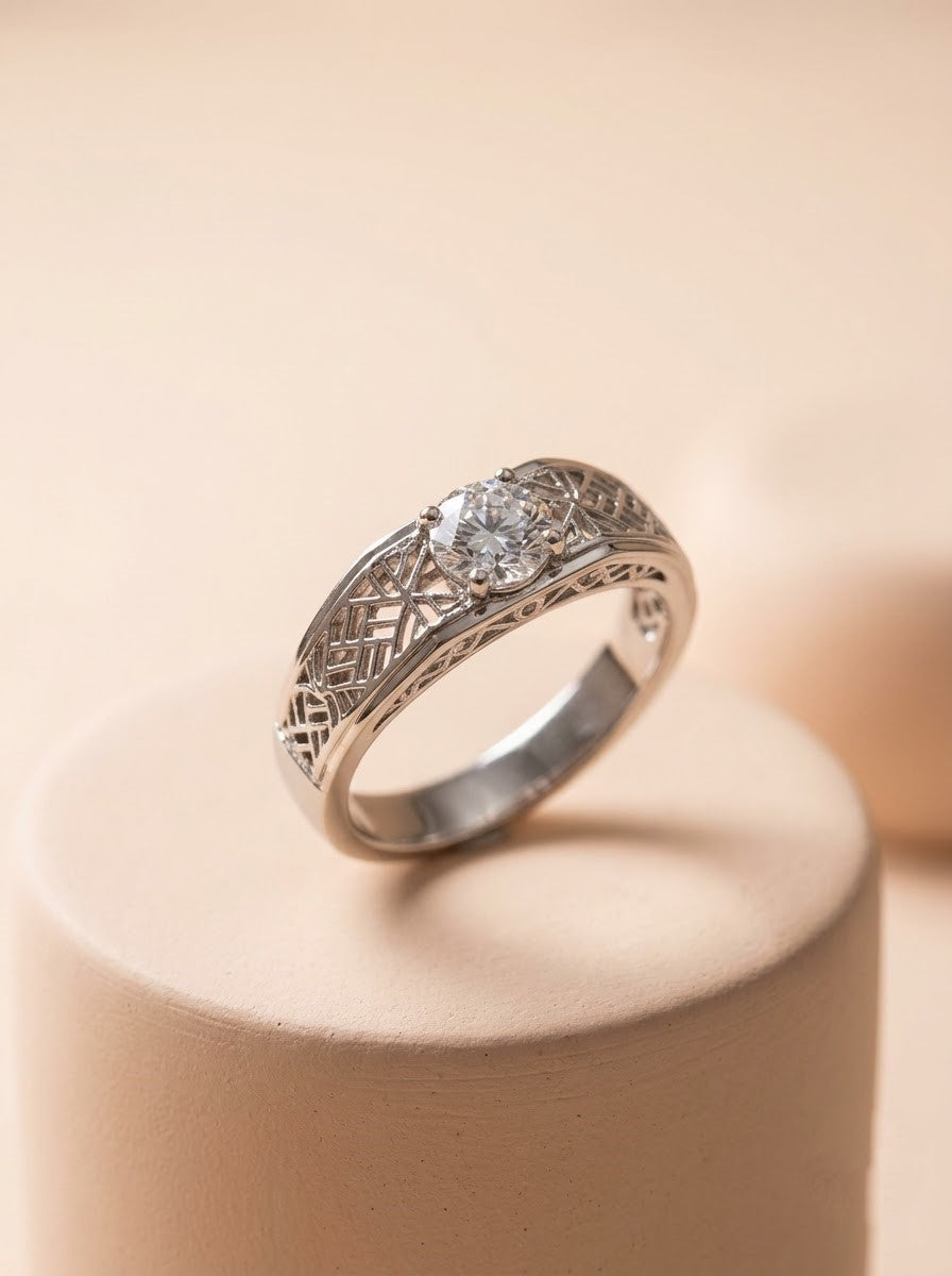Trellis Center Ring