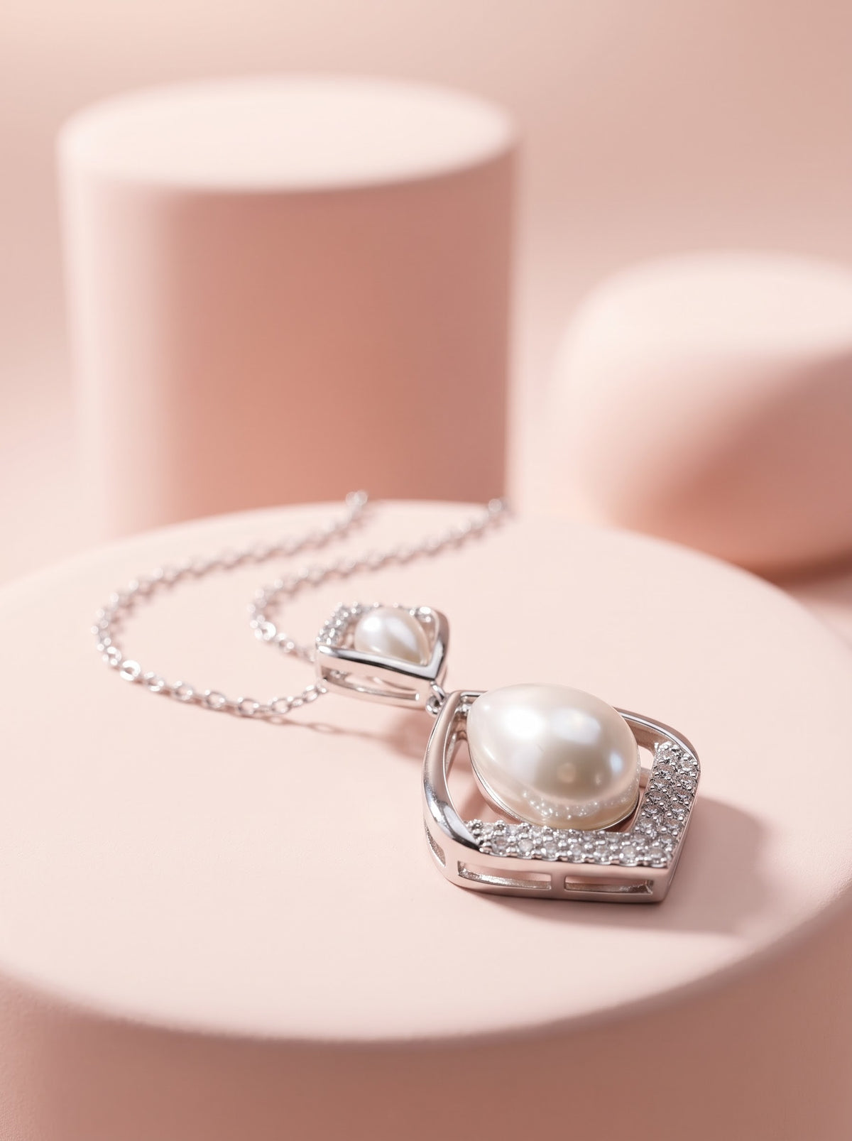 Pearl Drop Pendant Chain