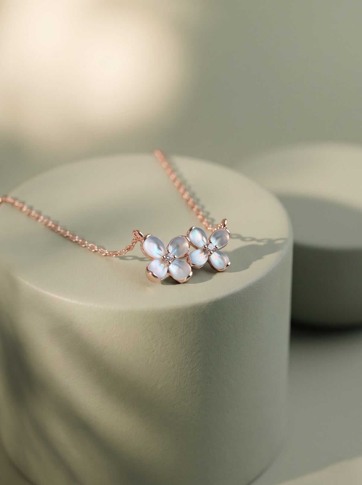 Duo Blossom Pendant Chain