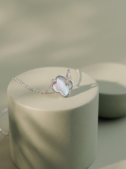 Clover Stone Pendant Chain
