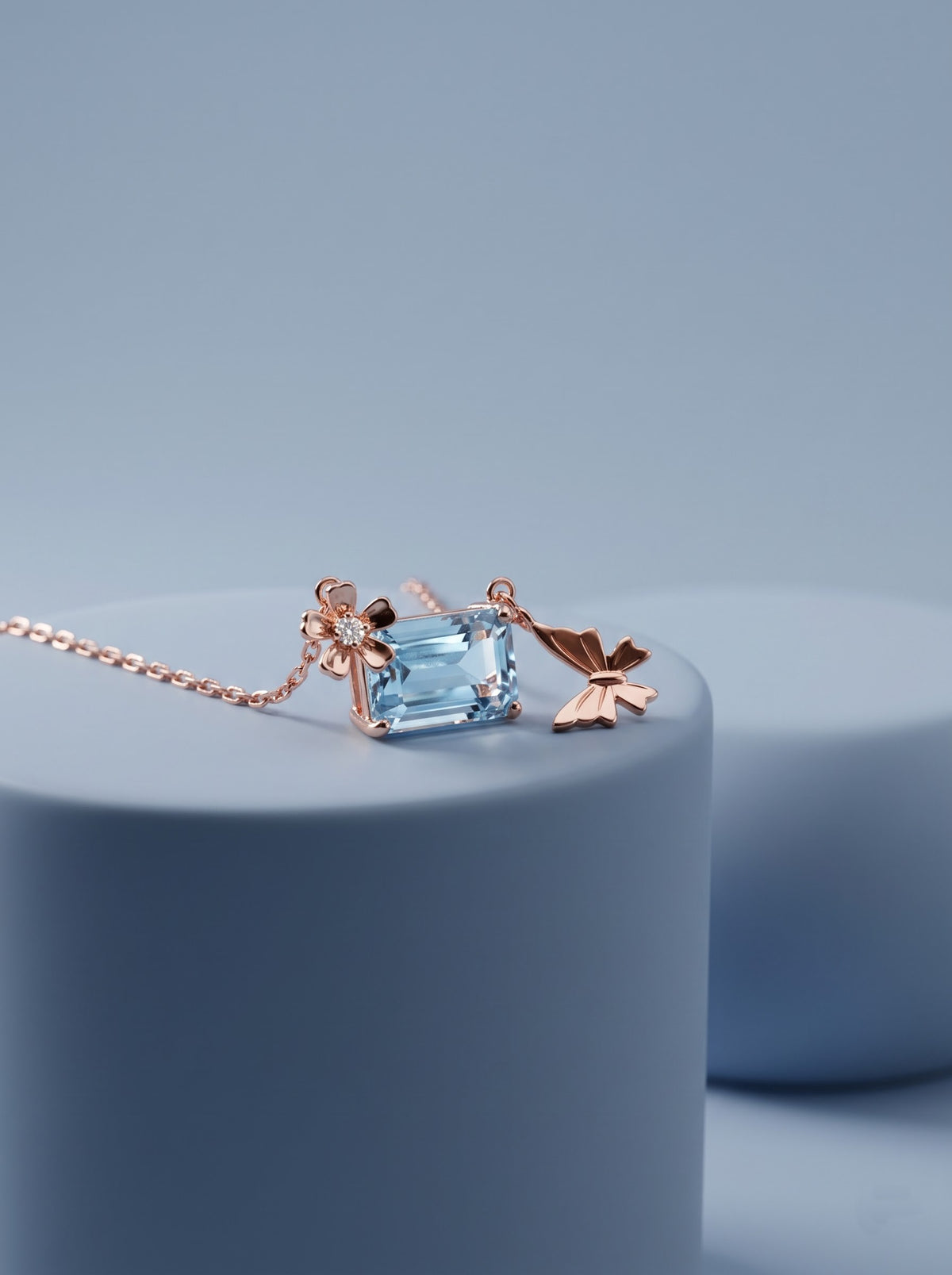 Aqua Square Pendant Chain