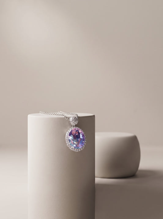 Aurora Oval Pendant Chain