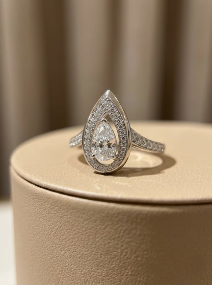 The V-Cut Crown Ring