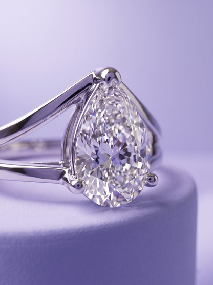 Lyra Ring
