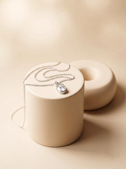 Aura Oval Pendant