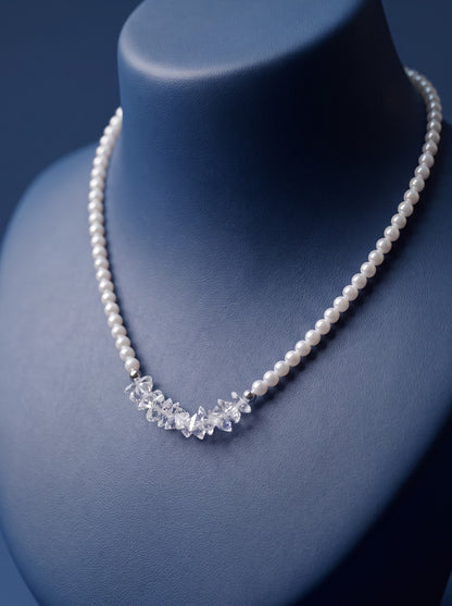 Ivory Arc Necklace