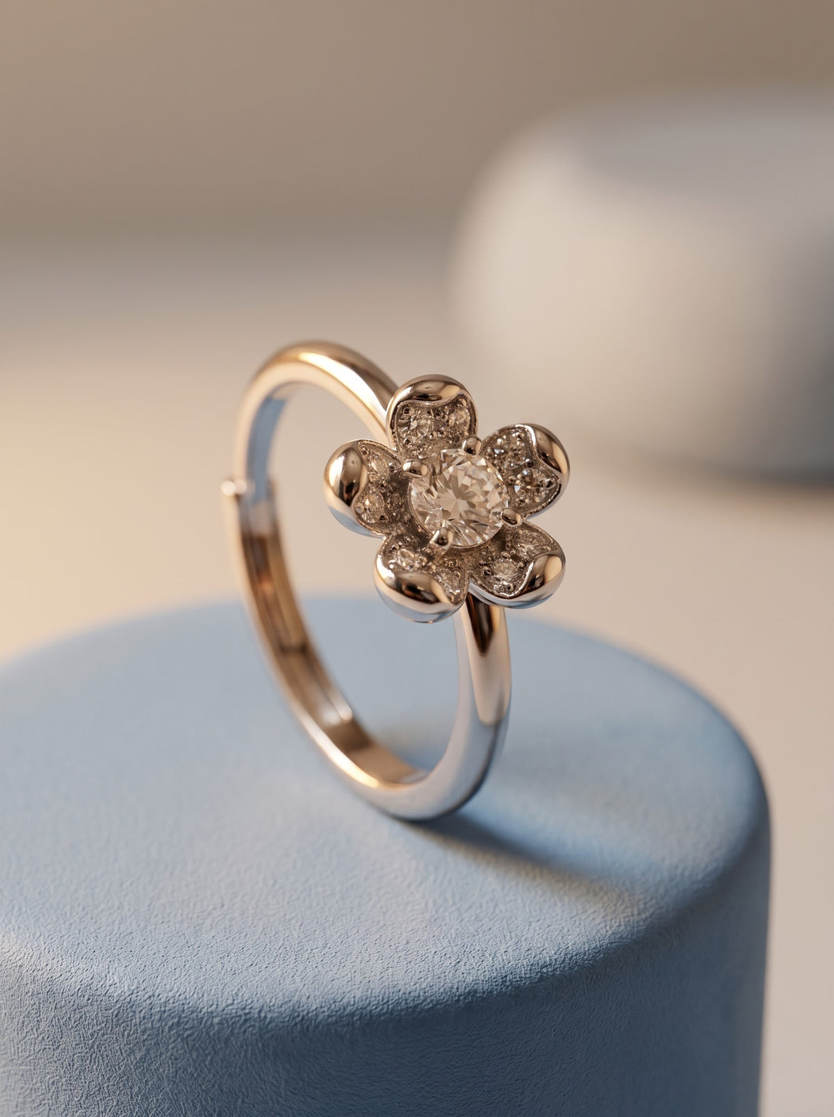 Clover Ring