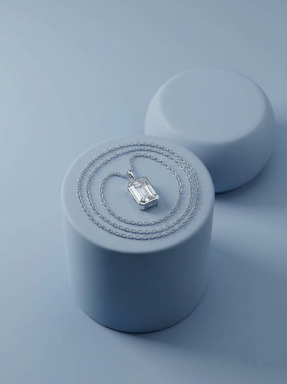 Clarity Pendant Chain