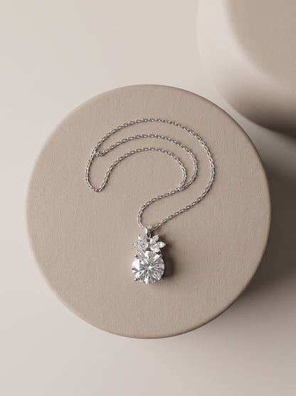 Bloom Cluster Pendant Chain