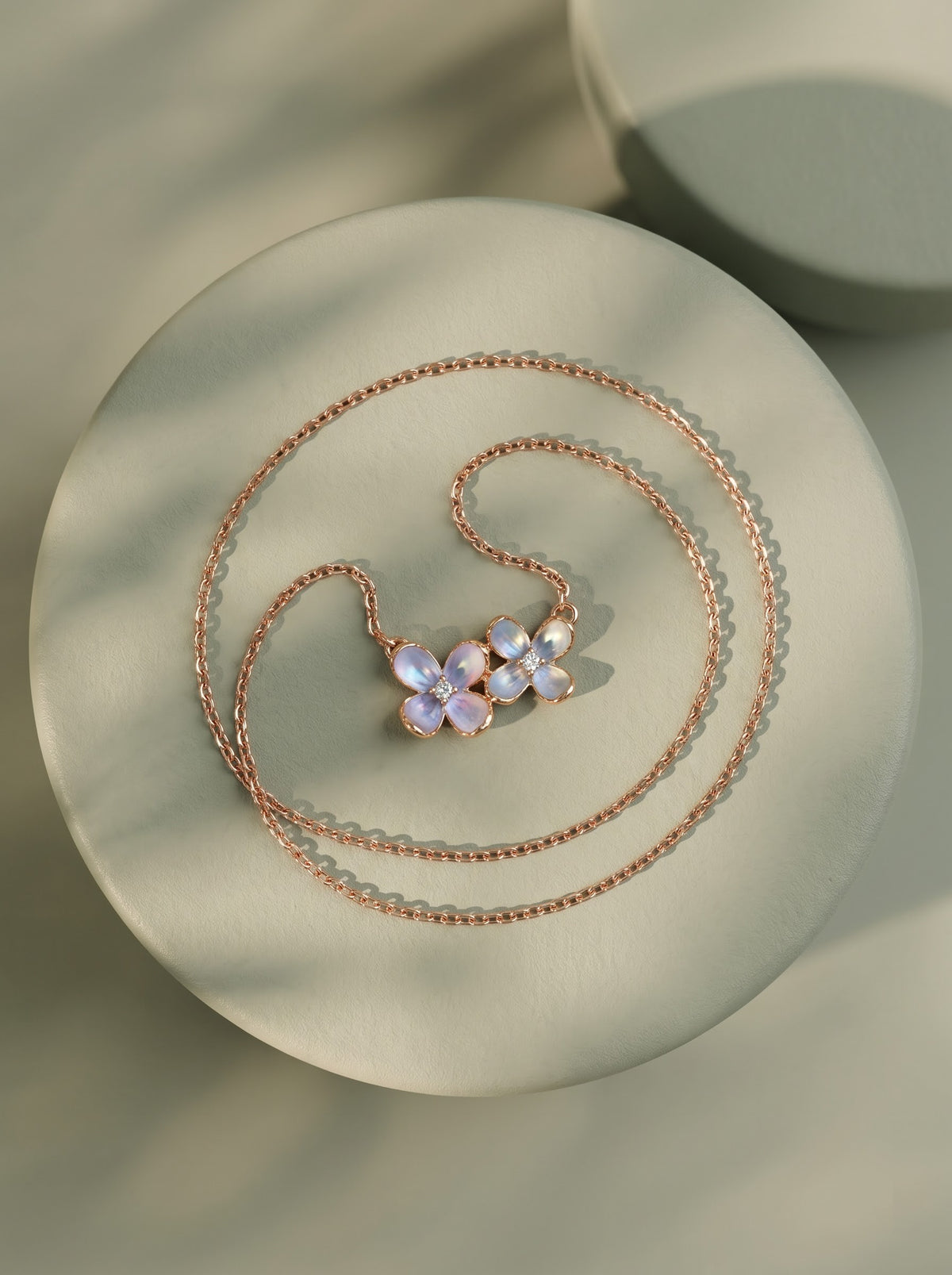 Duo Blossom Pendant Chain