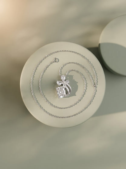 Papillon Crown Pendant Chain