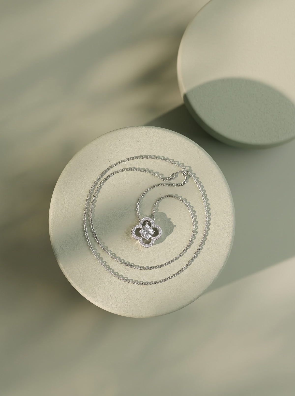 Blush Clover Pendant Chain