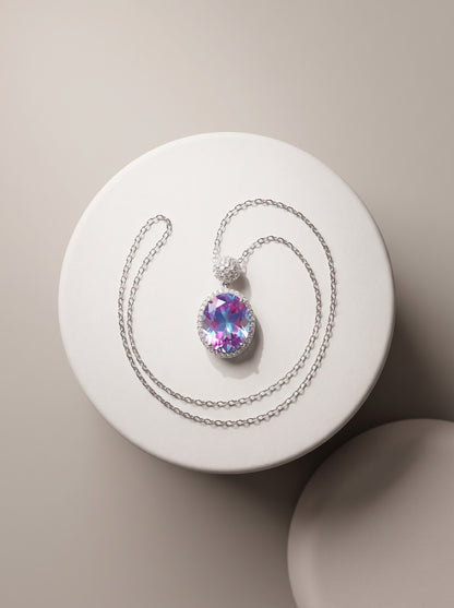 Aurora Oval Pendant Chain