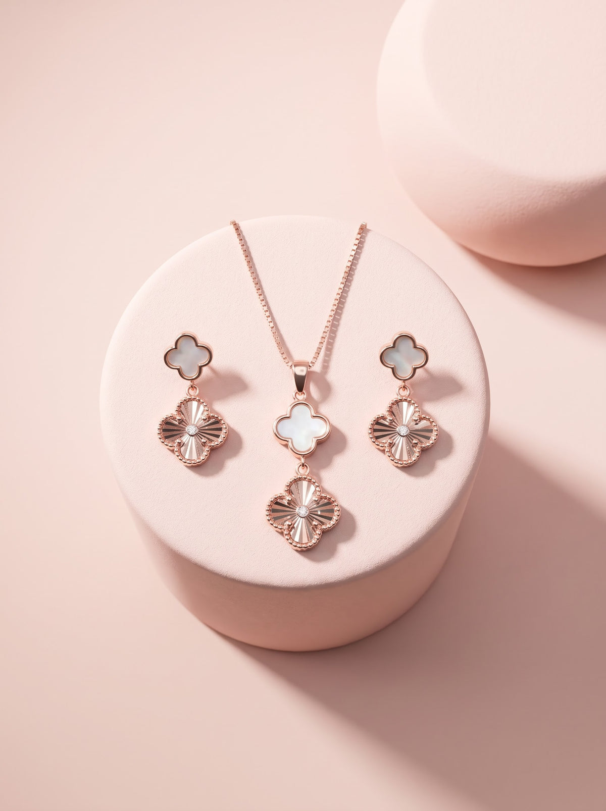 Cut-Metal Floral Pendent set