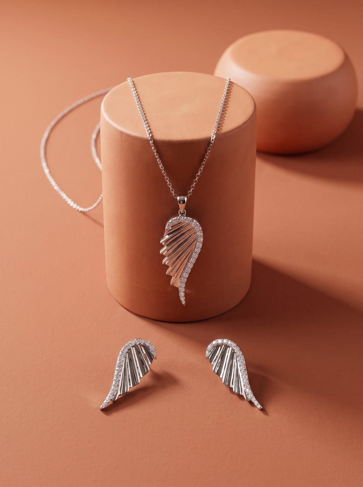 The Silver Crest Wing Set