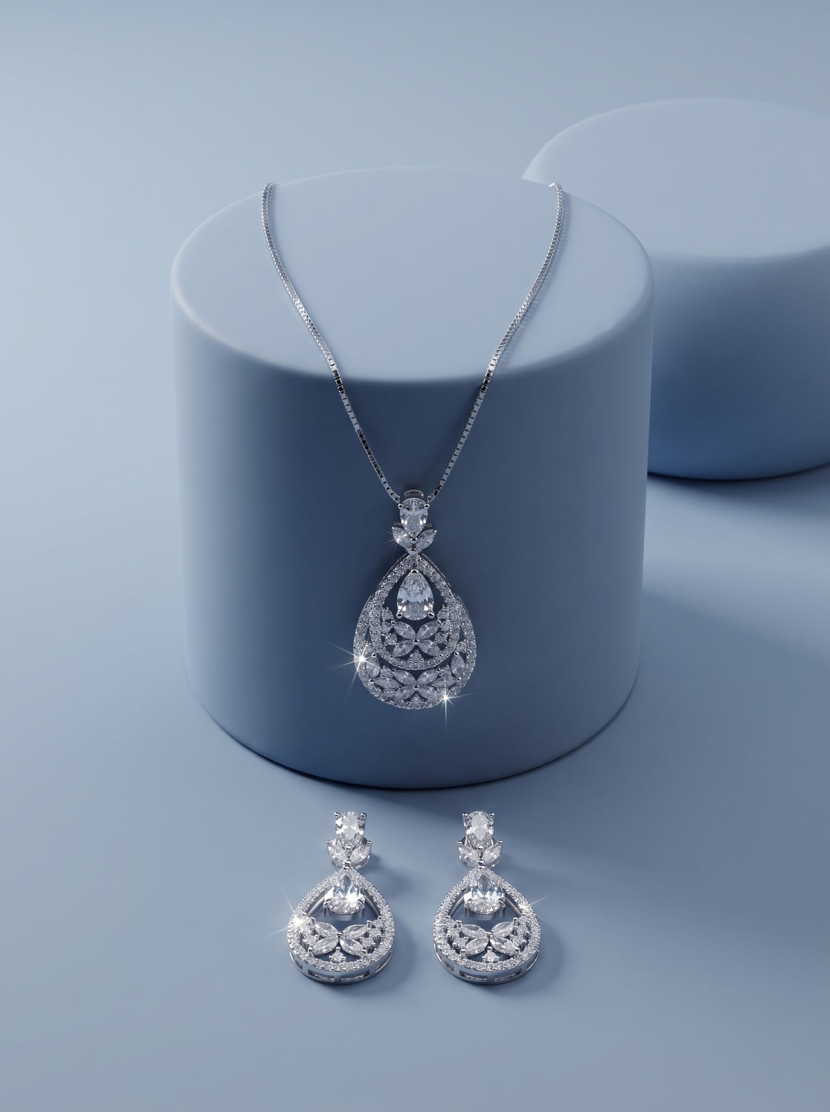Sparkling Floral Teardrop pendat set
