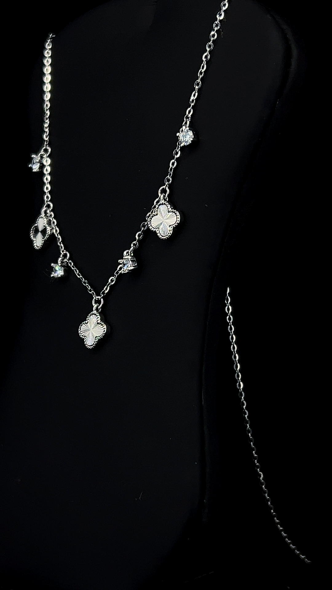 Clover Charm Station Pendant Chain