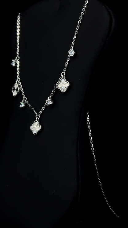 Clover Charm Station Pendant Chain
