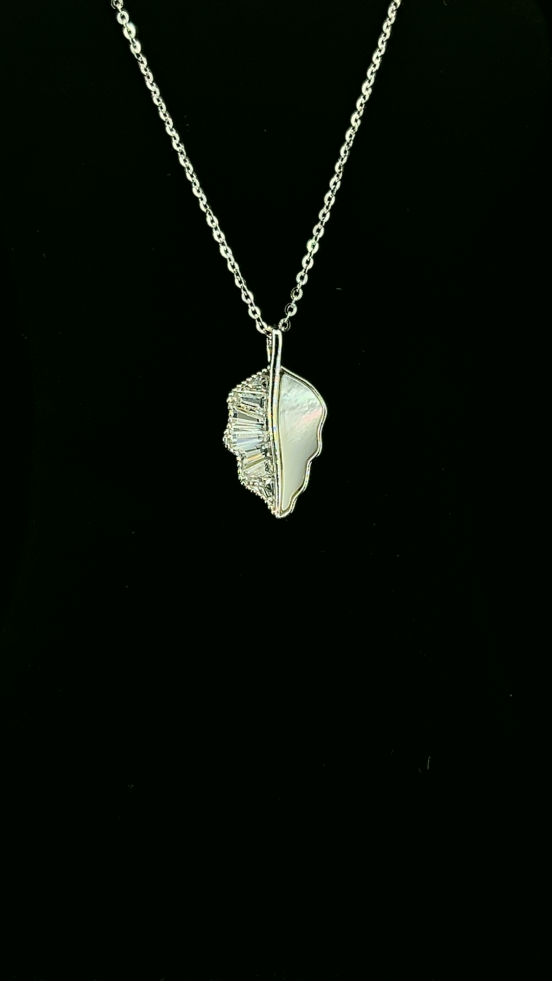Feuille Split Pendant Chain