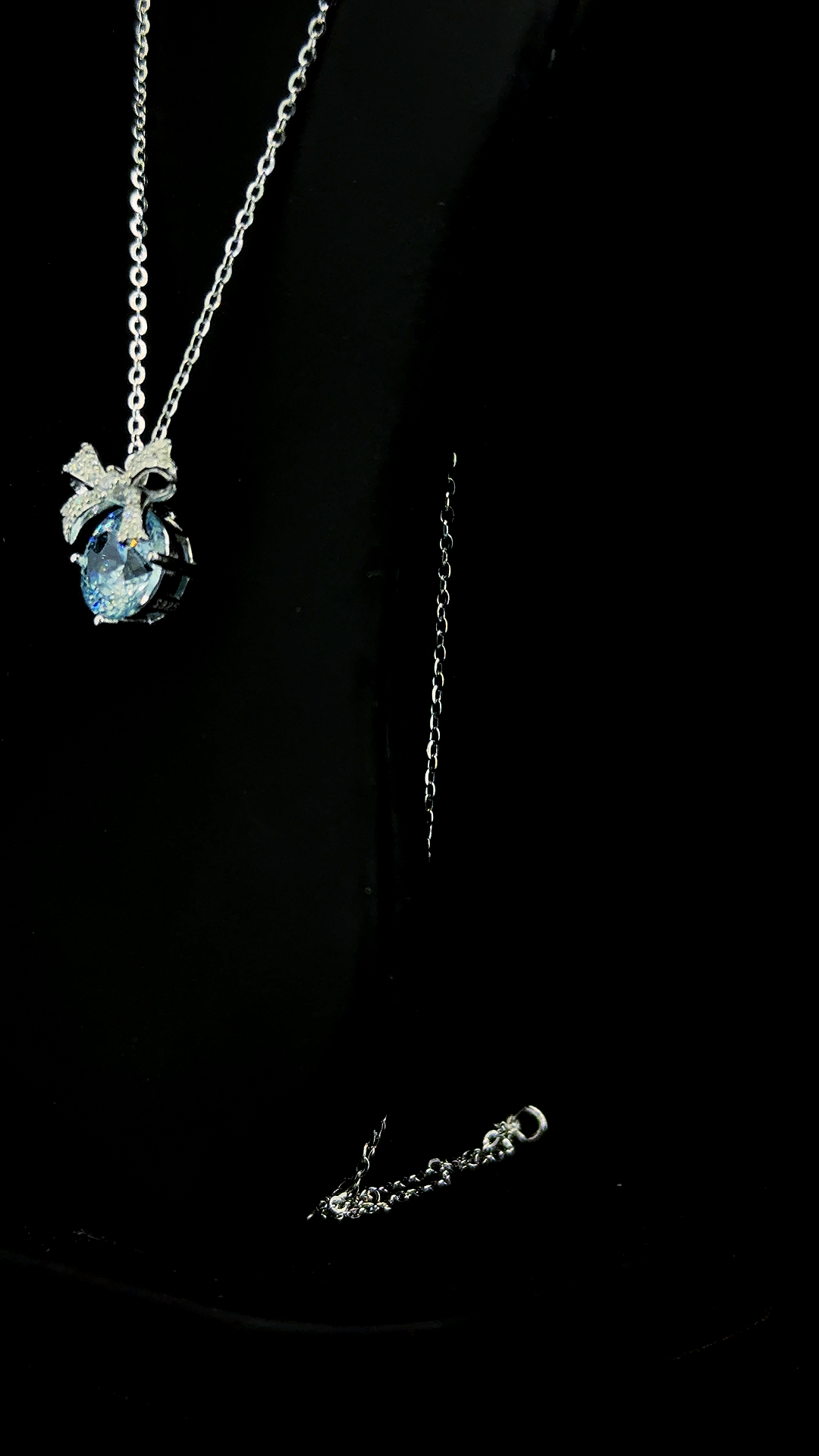Ciel Bow Pendant Chain