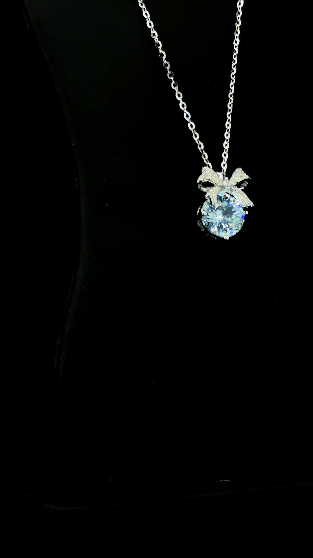 Ciel Bow Pendant Chain
