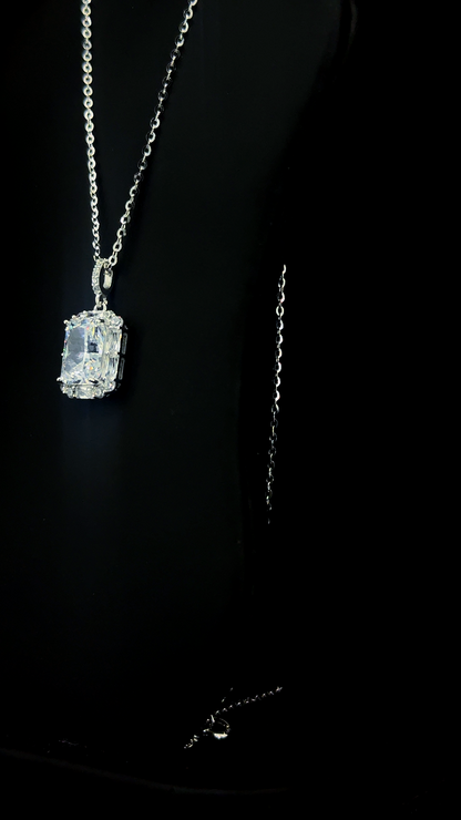 The White Reign Radiant Halo