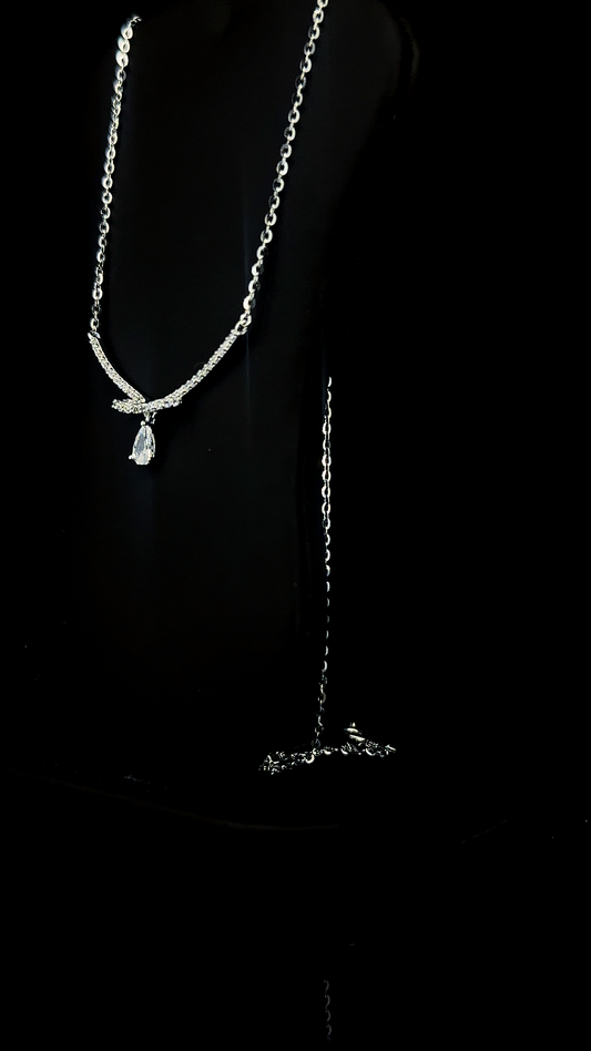Celeste Drop Pendant Chain