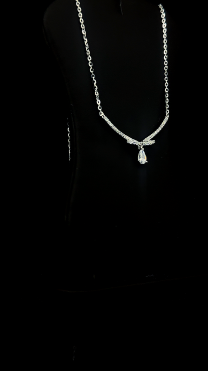 Celeste Drop Pendant Chain