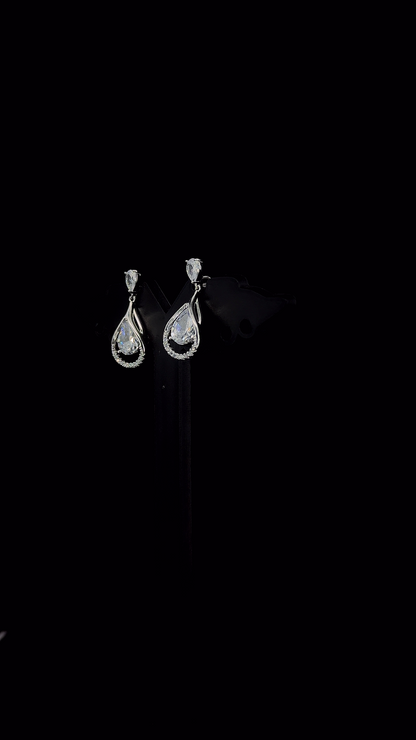 Lumière Teardrop Earrings