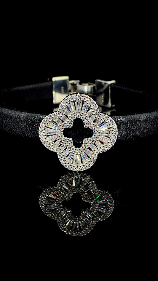 The Clover Shield Men's Bracelet | 925 Sterling Silver