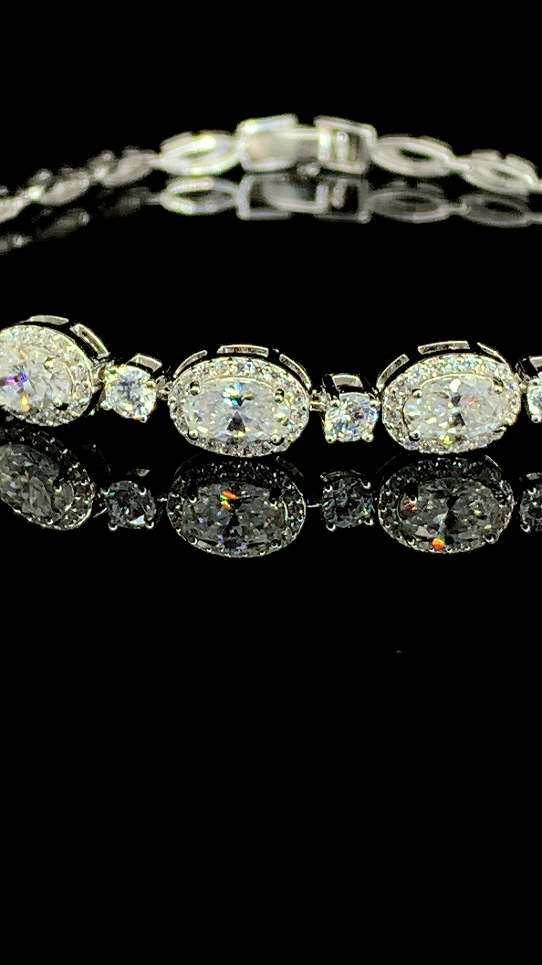 The Oval Halo Tennis Bracelet | 925 Sterling Silver | The White Kala